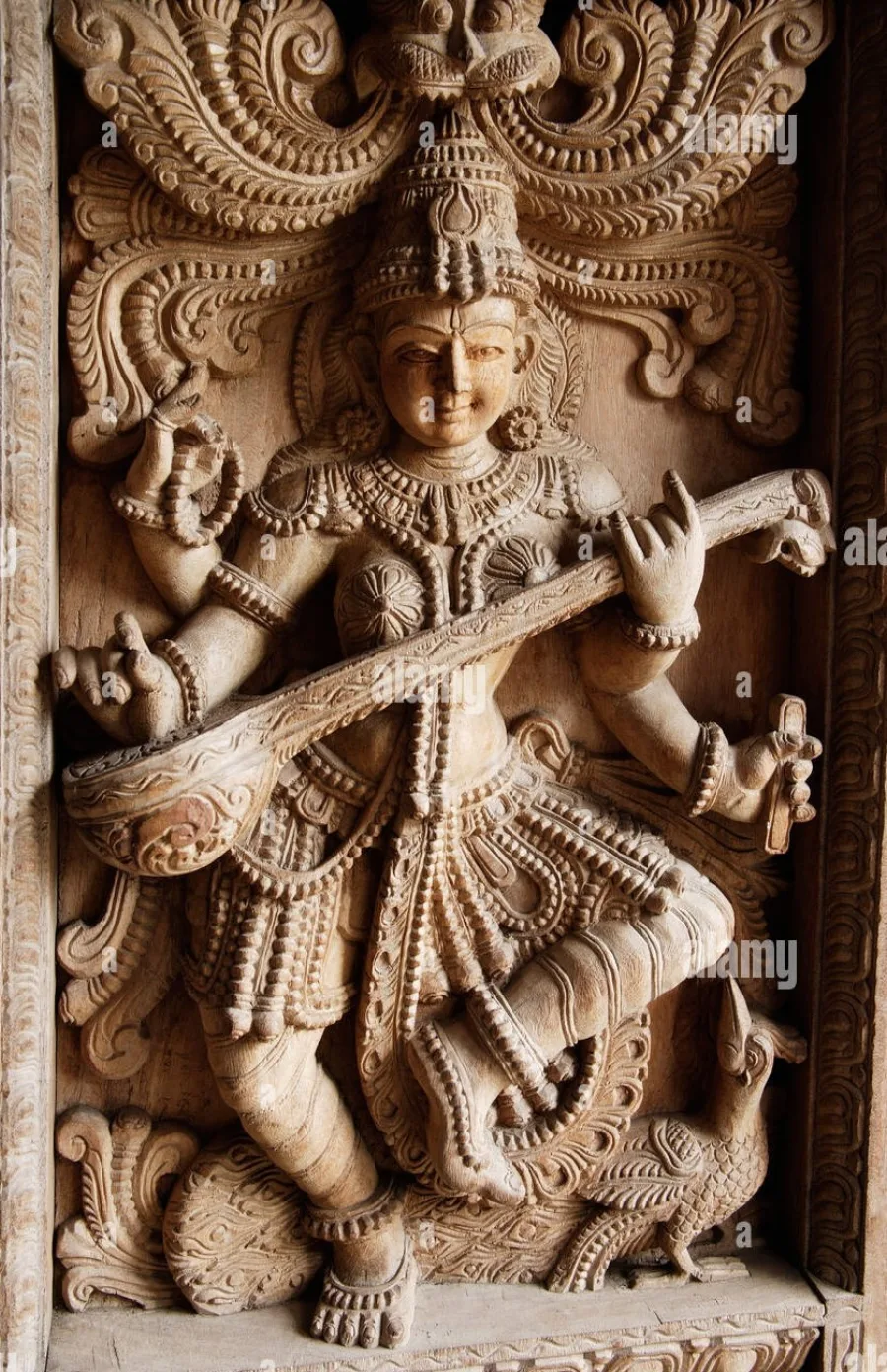 Hand-carved wooden idol, Indian handicraft export
